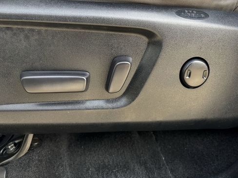 Used 2019 Toyota Tundra SR5 w/ SR5 Upgrade Package image 24