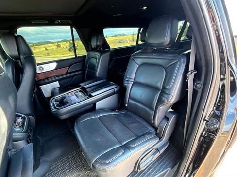 Used 2021 Lincoln Navigator L Reserve w/ Luxury Package AWD/4WD image 22
