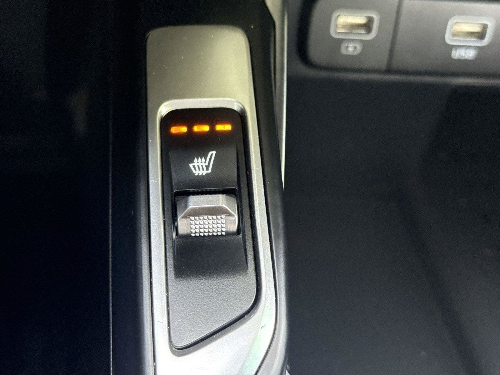 Used 2023 Kia Sorento S w/ Panoramic Sunroof Package FWD image 27