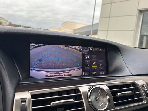 Used 2013 Lexus LS 460 L image 24