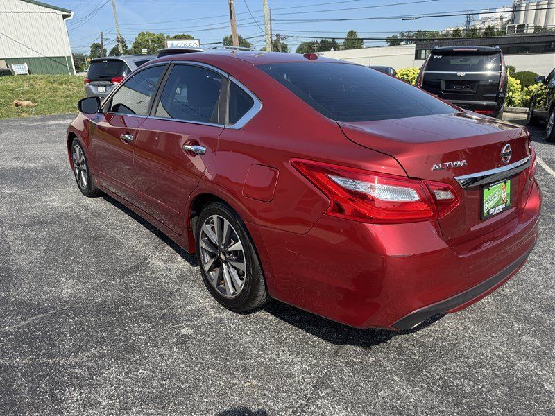 Used 2016 Nissan Altima 2.5 SL w/ 2.5 Technology Package FWD image 6