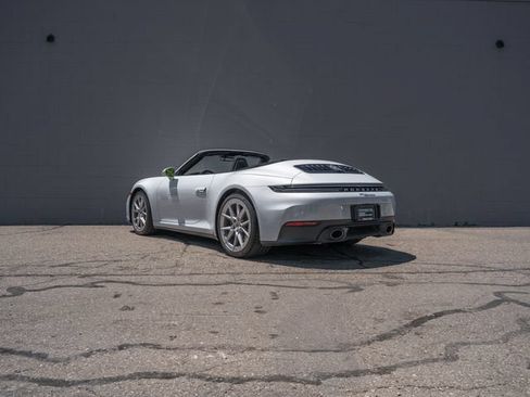 Certified 2025 Porsche 911 Carrera RWD image 3