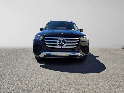 Used 2026 Mercedes-Benz GLS 450 4MATIC image 11