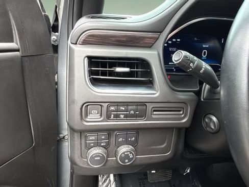 Used 2023 Chevrolet Tahoe LT w/ Luxury Package AWD/4WD image 22