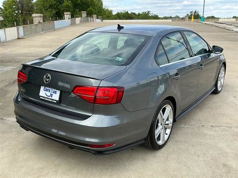 Used 2017 Volkswagen Jetta GLI FWD image 6