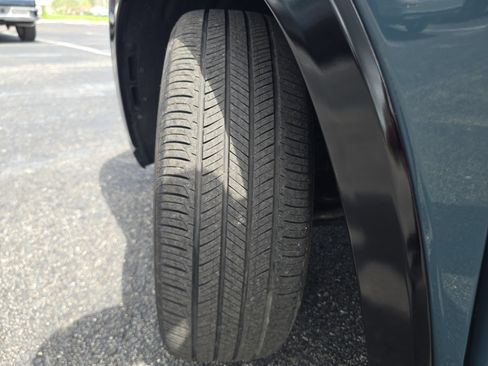 Certified 2025 Honda HR-V EX-L image 31
