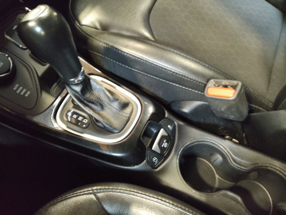 Used 2018 Jeep Compass Latitude w/ Popular Equipment Group AWD/4WD image 26