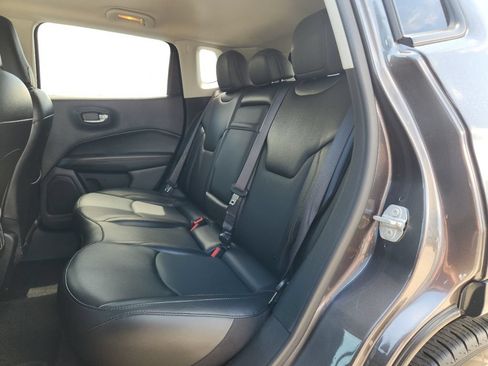 Used 2020 Jeep Compass Limited AWD/4WD image 4
