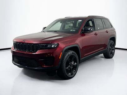 Used 2023 Jeep Grand Cherokee Altitude