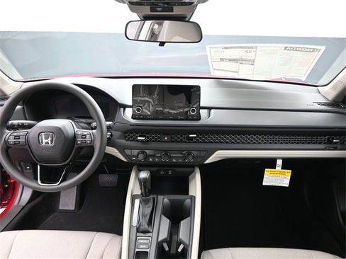 New 2025 Honda Accord SE image 25