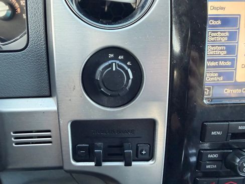 Used 2011 Ford F150 Platinum image 26