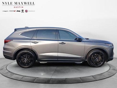 Used 2024 Acura MDX SH-AWD w/ Technology Package image 17