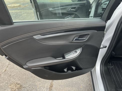 Used 2020 Chevrolet Impala LT image 11