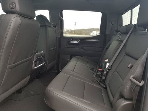 New 2026 GMC Sierra 1500 SLT AWD/4WD image 10