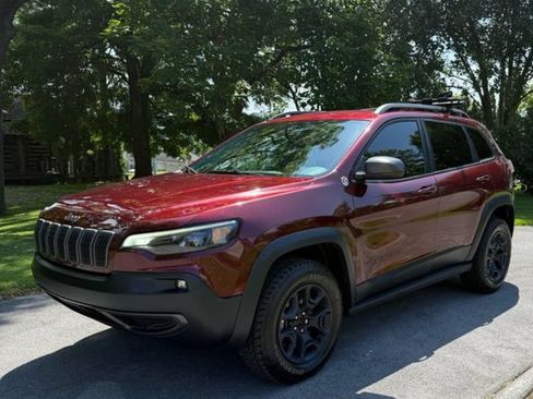 Used 2020 Jeep Cherokee Trailhawk AWD/4WD image 5