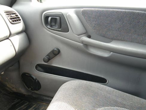 Used 1997 Dodge Dakota 2WD Regular Cab image 11