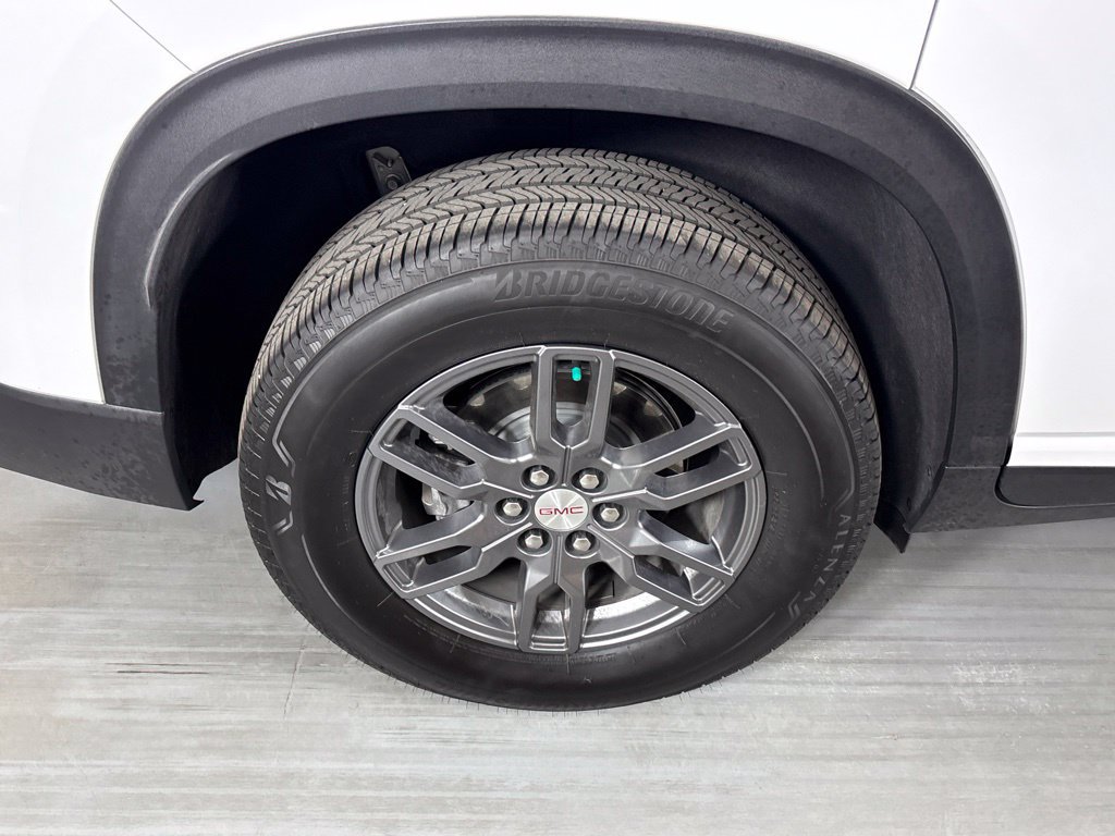 Certified 2026 GMC Acadia Elevation FWD image 12