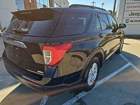 Used 2020 Ford Explorer XLT w/ Comfort Package image 13