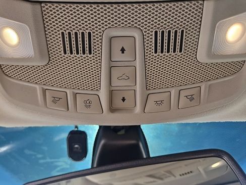 Used 2020 Ford Fusion SE image 35