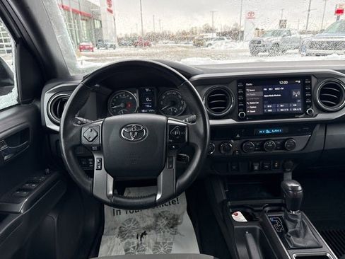 Certified 2023 Toyota Tacoma TRD Off-Road image 15
