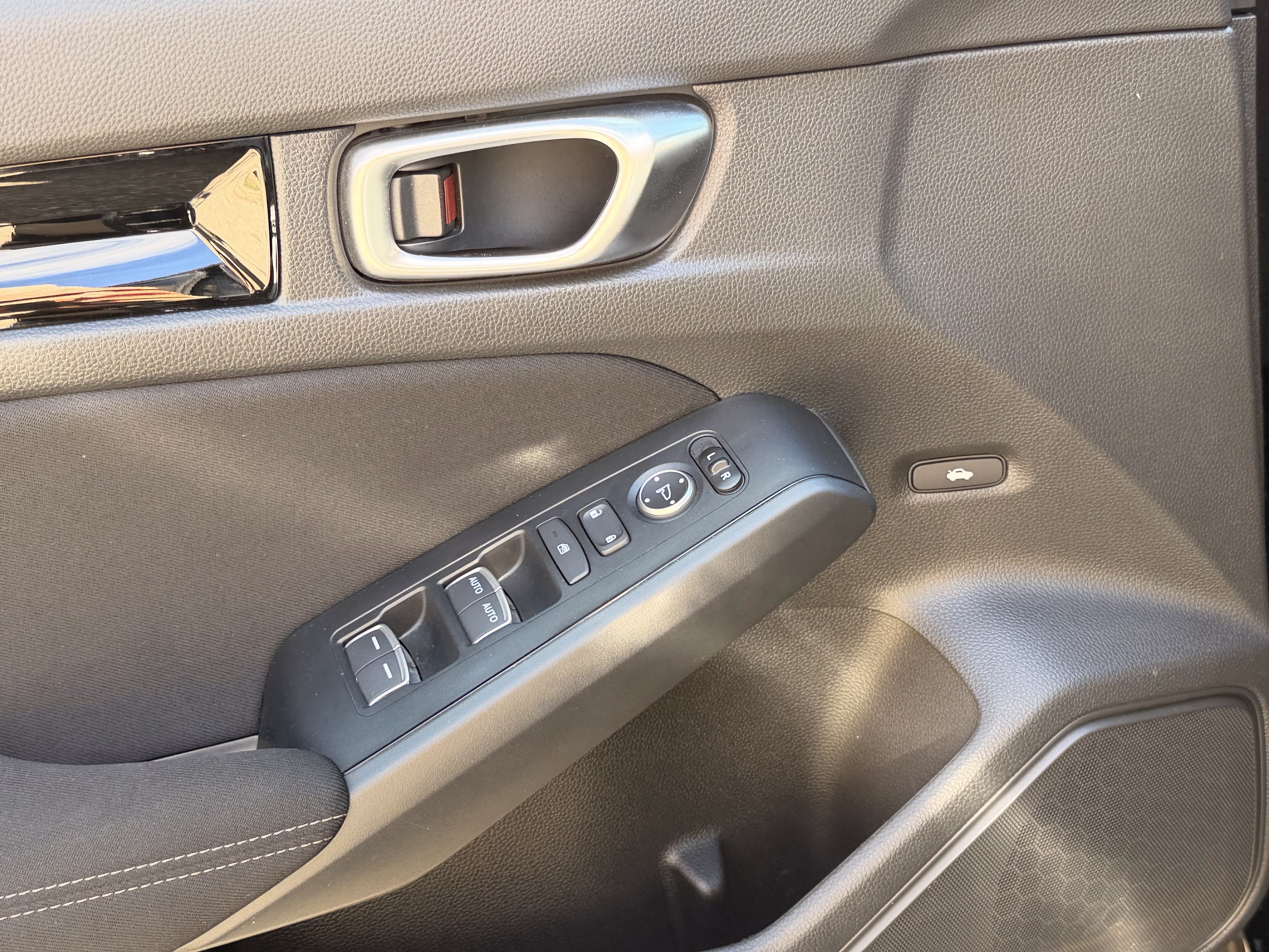 Used 2024 Honda Civic EX image 10