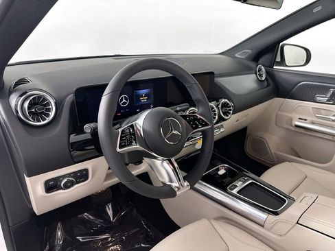 Used 2026 Mercedes-Benz GLA 250 image 9