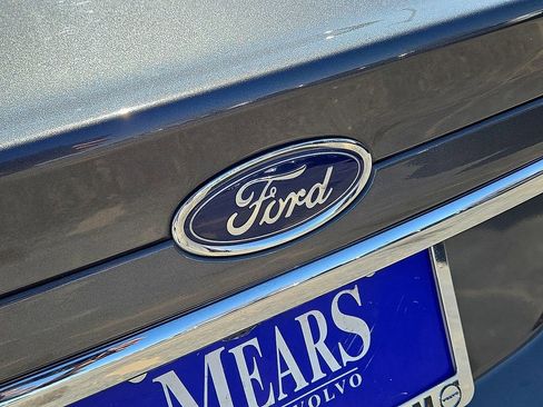 Used 2018 Ford Fusion SE image 12