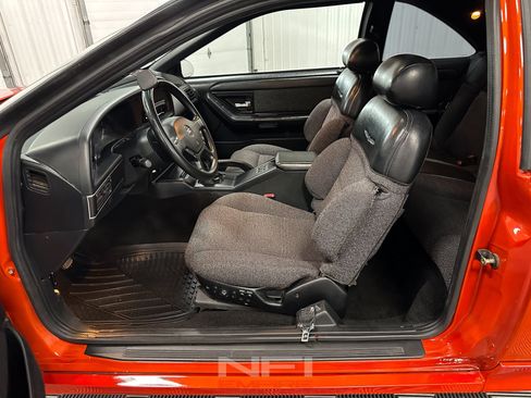Used 1993 Ford Thunderbird Super RWD image 30
