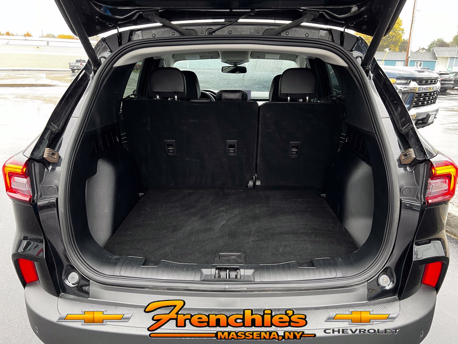 Used 2025 Ford Escape Platinum AWD/4WD image 5
