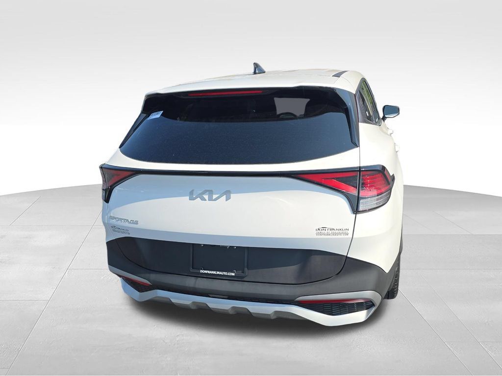 Used 2023 Kia Sportage EX FWD image 5
