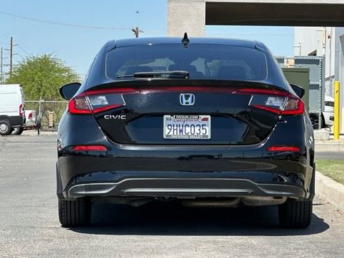 Used 2023 Honda Civic LX image 4