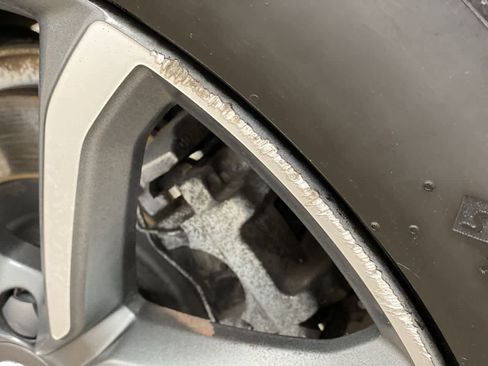 Used 2018 Volvo XC90 T6 Momentum w/ Convenience Package image 34