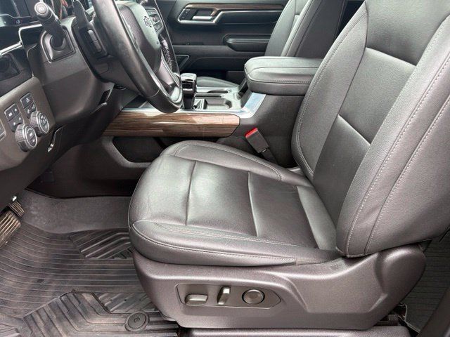 Used 2024 Chevrolet Silverado 1500 RST w/ Convenience Package II AWD/4WD image 10