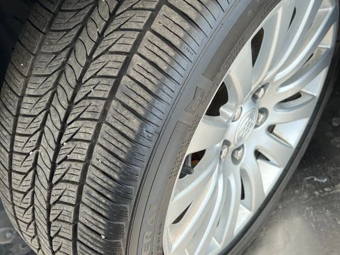 Used 2013 Buick Regal Premium FWD image 40