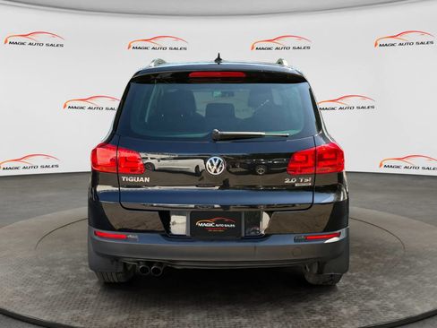Used 2012 Volkswagen Tiguan S AWD/4WD image 9