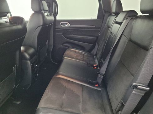 Used 2020 Jeep Grand Cherokee Altitude image 18