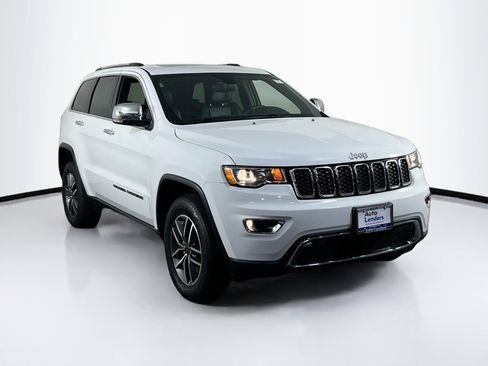 Used 2022 Jeep Grand Cherokee Limited image 3