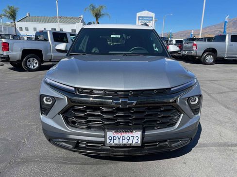 Used 2025 Chevrolet TrailBlazer ACTIV w/ Convenience Package image 2