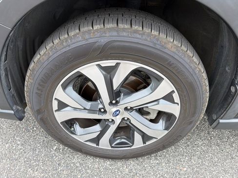 Used 2020 Subaru Outback Touring AWD/4WD image 11