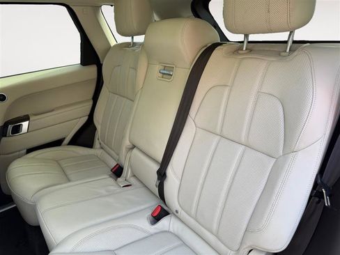 Used 2017 Land Rover Range Rover Sport HSE image 14
