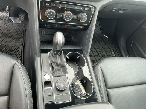 Used 2023 Volkswagen Atlas Cross Sport SE w/ Black Wheel Package image 27