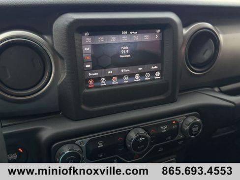 Used 2021 Jeep Wrangler Sport AWD/4WD image 23