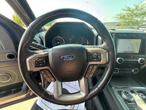 Used 2021 Ford Expedition Max XLT AWD/4WD image 3