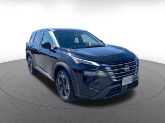 Used 2025 Nissan Rogue SV video 1