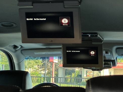 Used 2016 GMC Yukon XL Denali w/ Open Road Package image 26