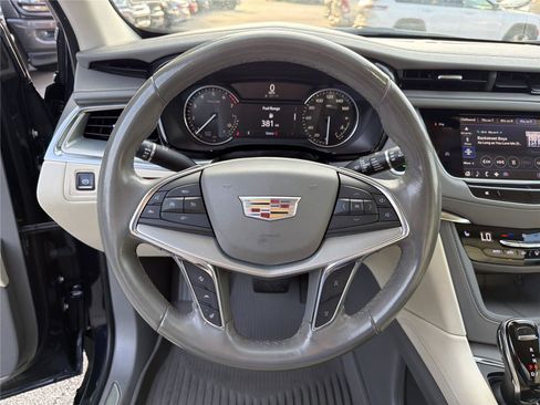 Used 2022 Cadillac XT5 Premium Luxury FWD image 23