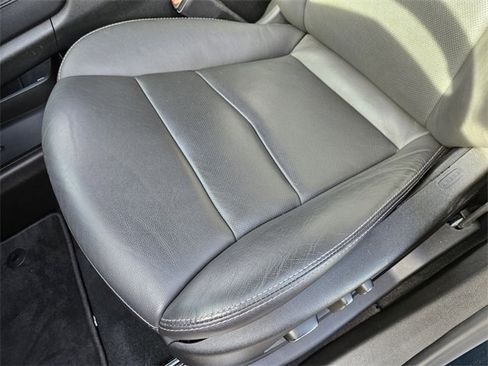 Certified 2025 Cadillac XT5 Premium Luxury image 8