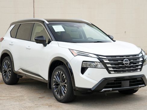 Used 2024 Nissan Rogue Platinum w/ Platinum Premium Package FWD image 52