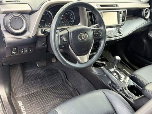 Used 2017 Toyota RAV4 Platinum FWD image 4