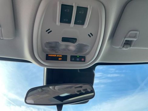 New 2026 Chevrolet Trax LT w/ Sunroof Package image 18